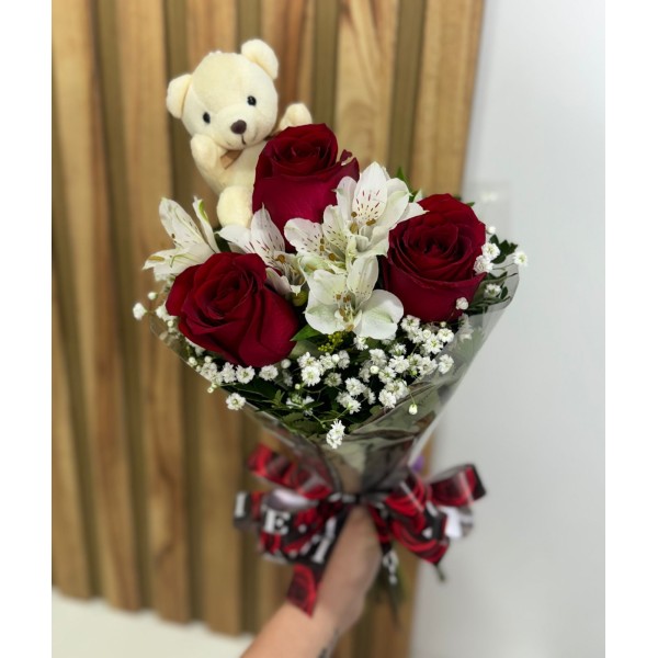 TRIO DE ROSAS COM PELUCIA